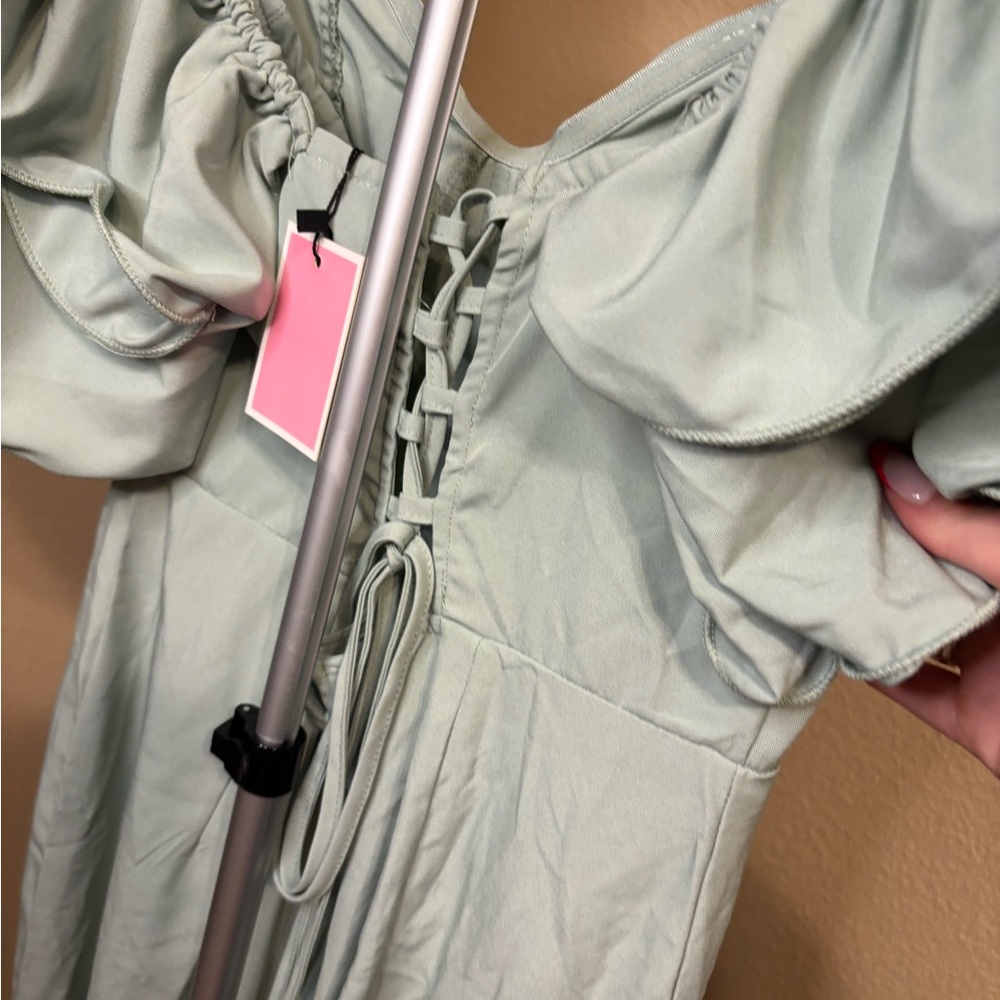 PrettyLittleThing Sage Green Corset‎ Puff Sleeve Wide Leg Jumpsuit NWT 6 - Picture 4 of 8